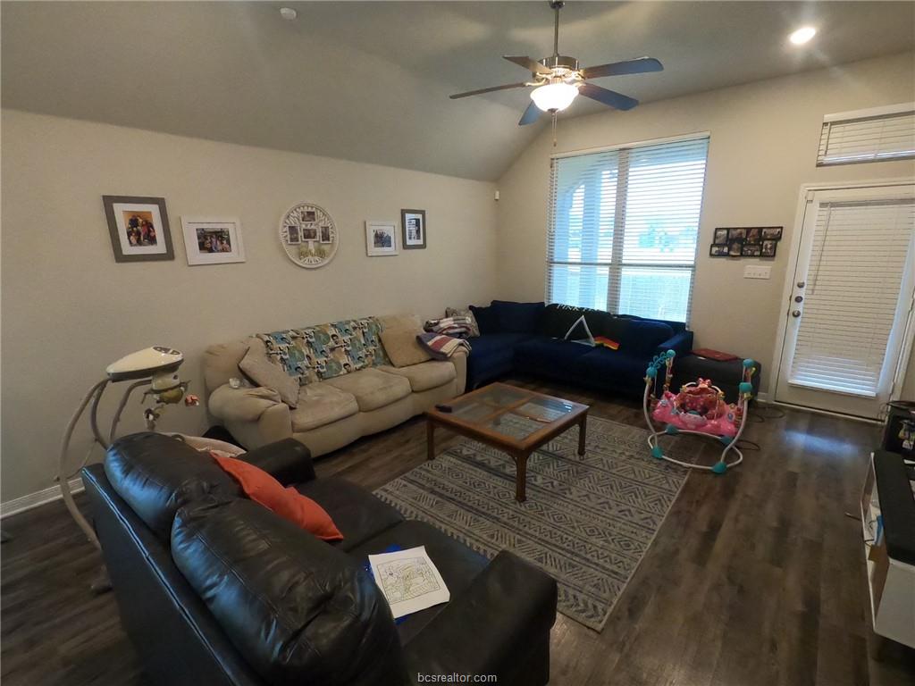 2007 Markley Drive Bryan, TX 77807 - Photo 5 of 24