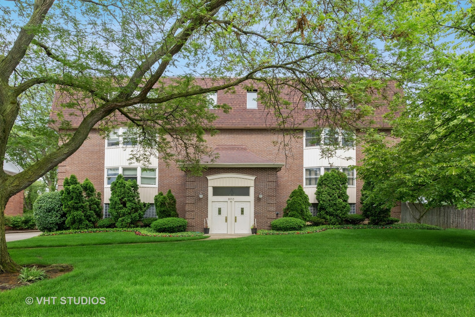 800 Midway Road, Unit 2S Northbrook, IL 60062 - Photo 1 of 17