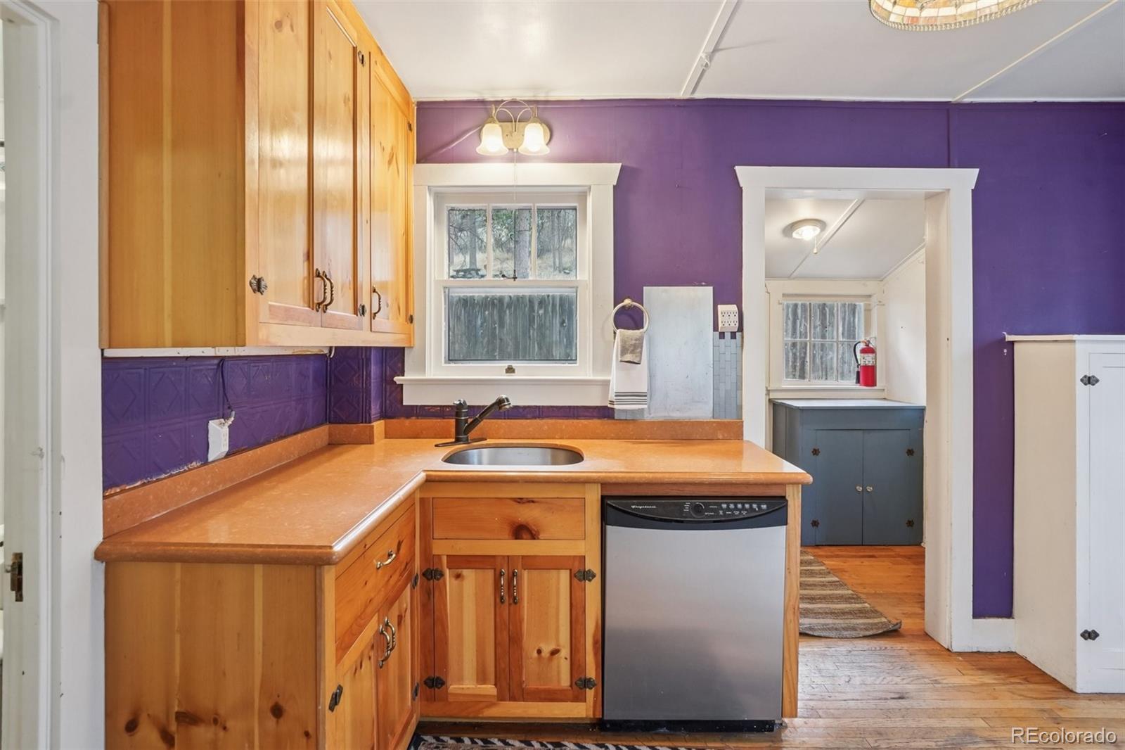 9025 Picabo Road Cascade, CO 80809 - Photo 5 of 44 a room with table and window