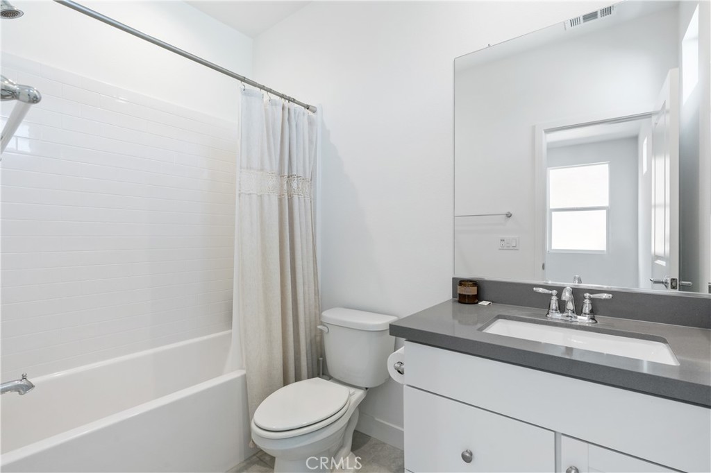 672 Daniel Freeman Circle Inglewood, CA 90301 - Photo 22 of 33