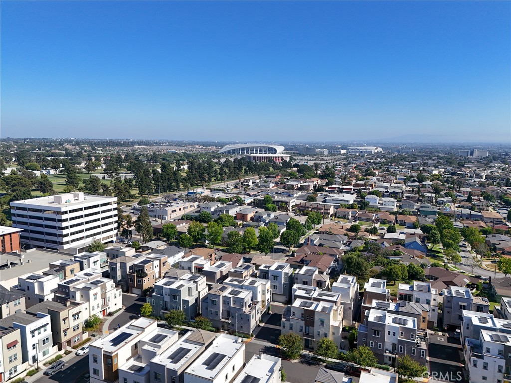 672 Daniel Freeman Circle Inglewood, CA 90301 - Photo 31 of 33