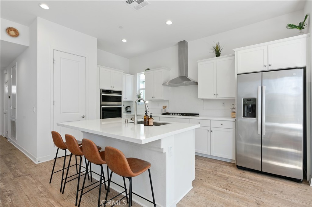 672 Daniel Freeman Circle Inglewood, CA 90301 - Photo 6 of 33