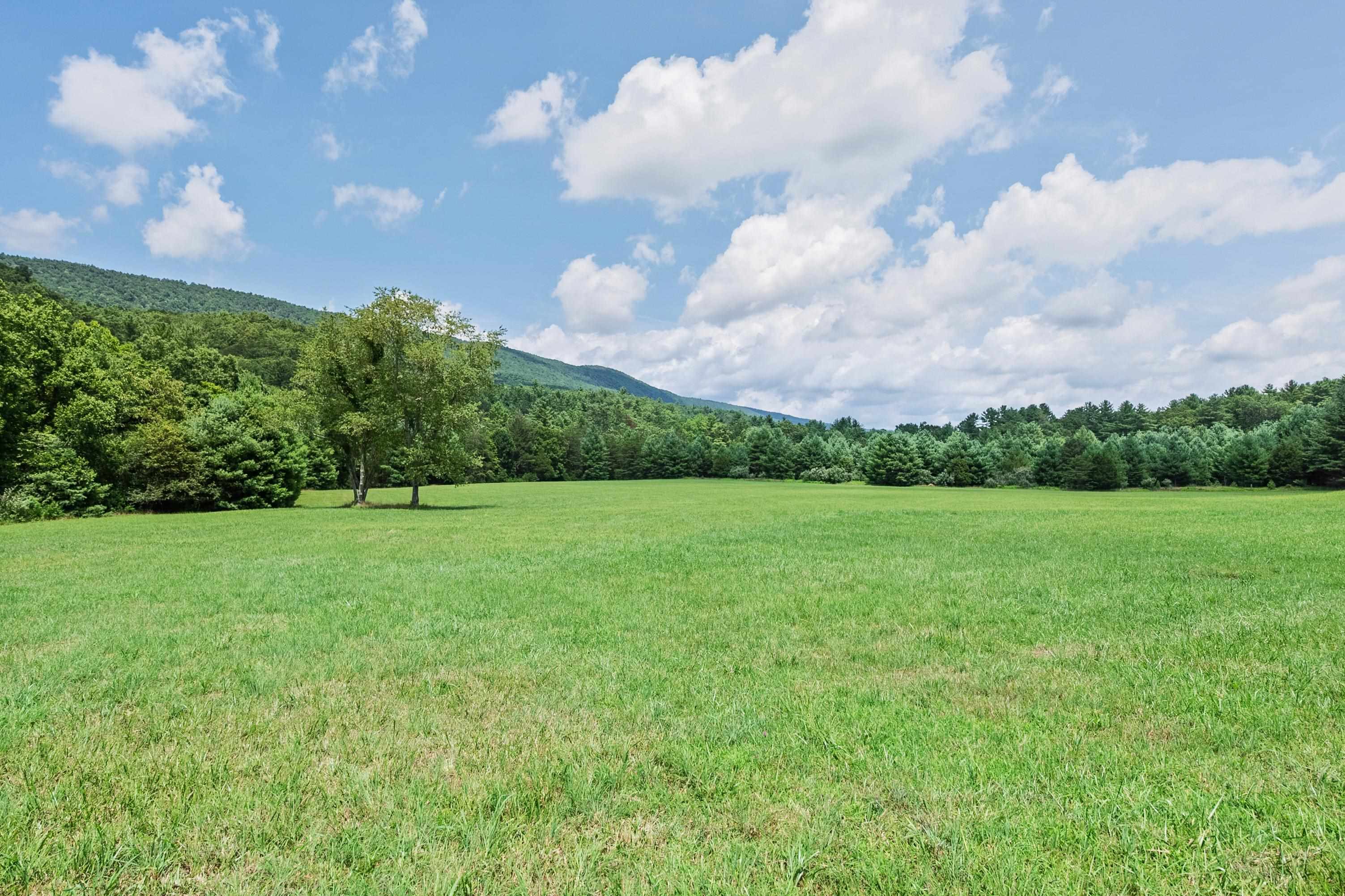 5685 Robinson Tract Road Pulaski, VA 24301 - Photo 14 of 82 Gallery Image 14