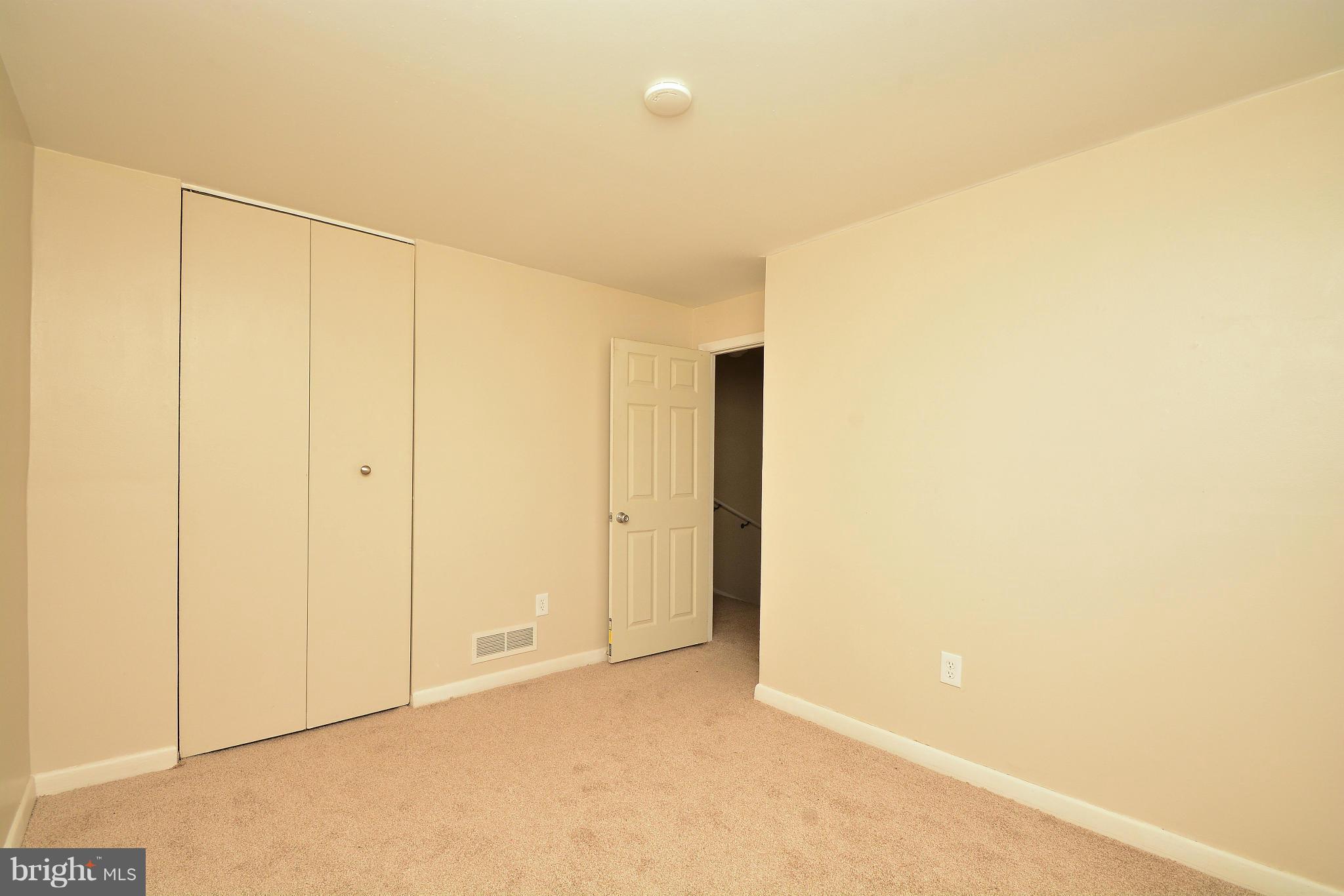 4857 Melbourne Road Baltimore, MD 21229 - Photo 13 of 27 Bedroom