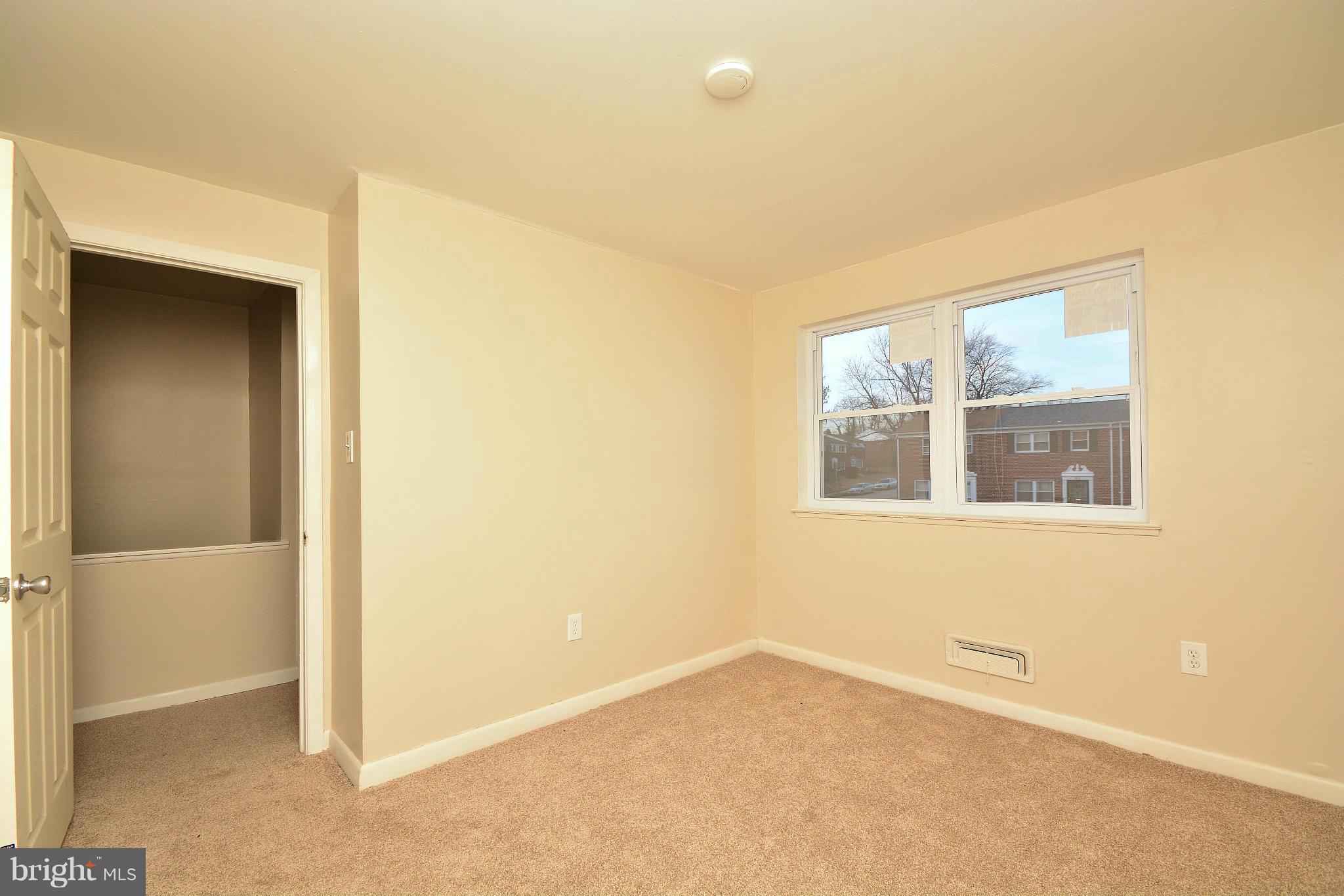 4857 Melbourne Road Baltimore, MD 21229 - Photo 16 of 27 Bedroom