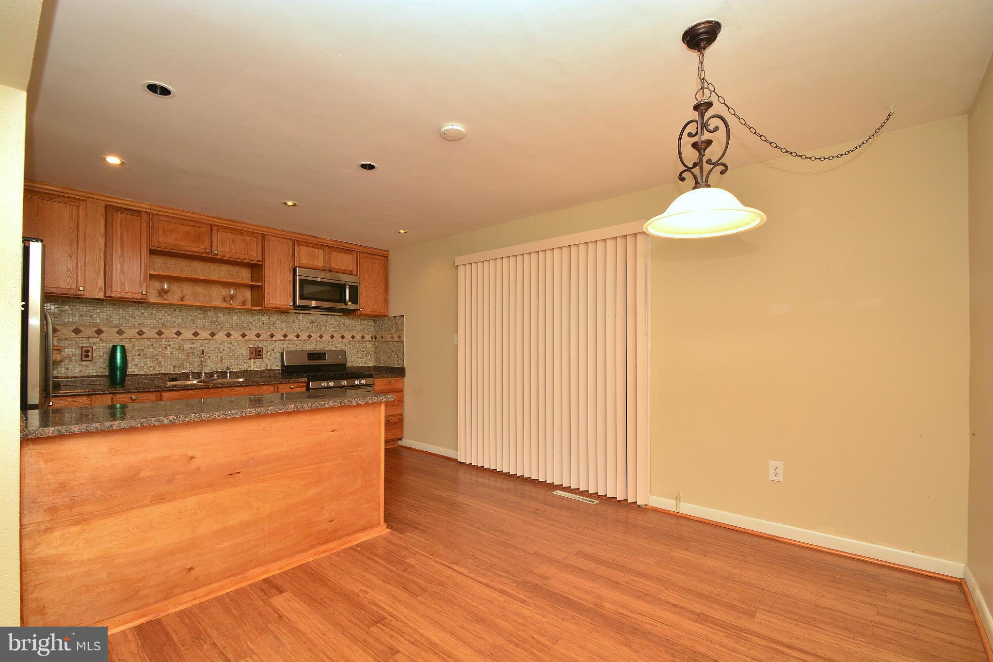 4857 Melbourne Road Baltimore, MD 21229 - Photo 6 of 27 Kitchen