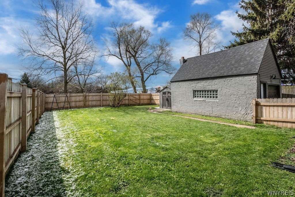 7117 Packard Road Niagara, NY 14304 - Photo 3 of 41