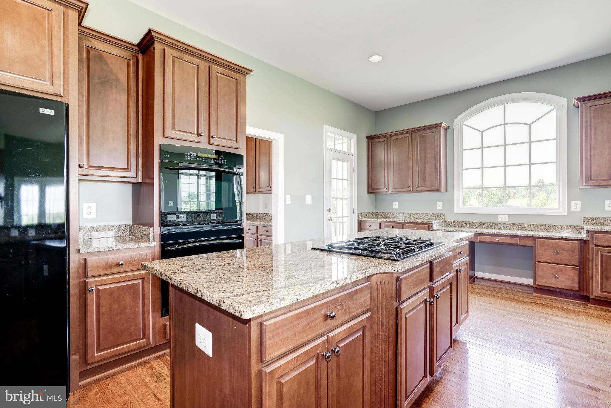 19574 Rothbury Lane Leesburg, VA 20175 - Photo 15 of 30 Kitchen