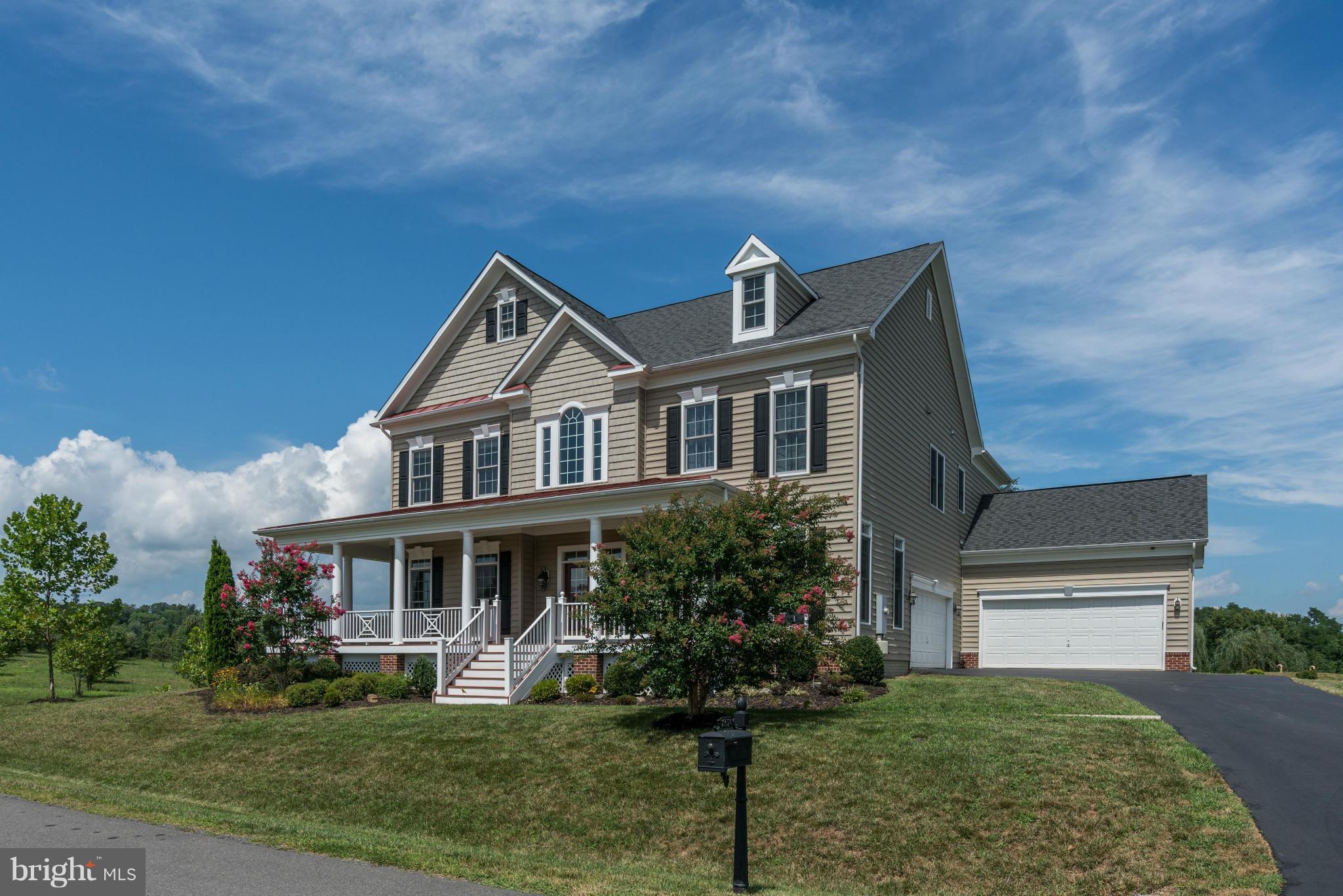 19574 Rothbury Lane Leesburg, VA 20175 - Photo 3 of 30 Exterior (Front)