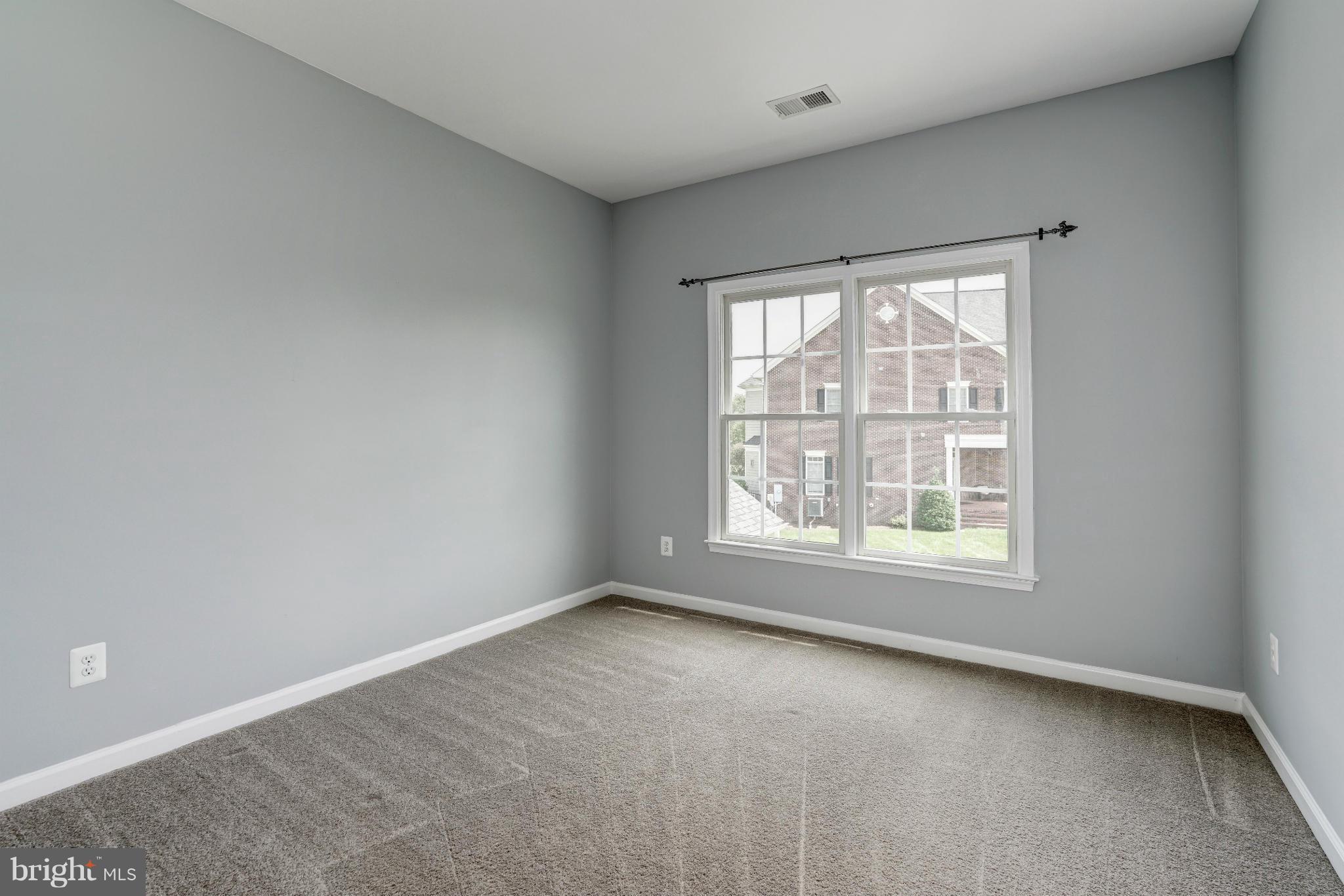 19574 Rothbury Lane Leesburg, VA 20175 - Photo 24 of 30 Bedroom