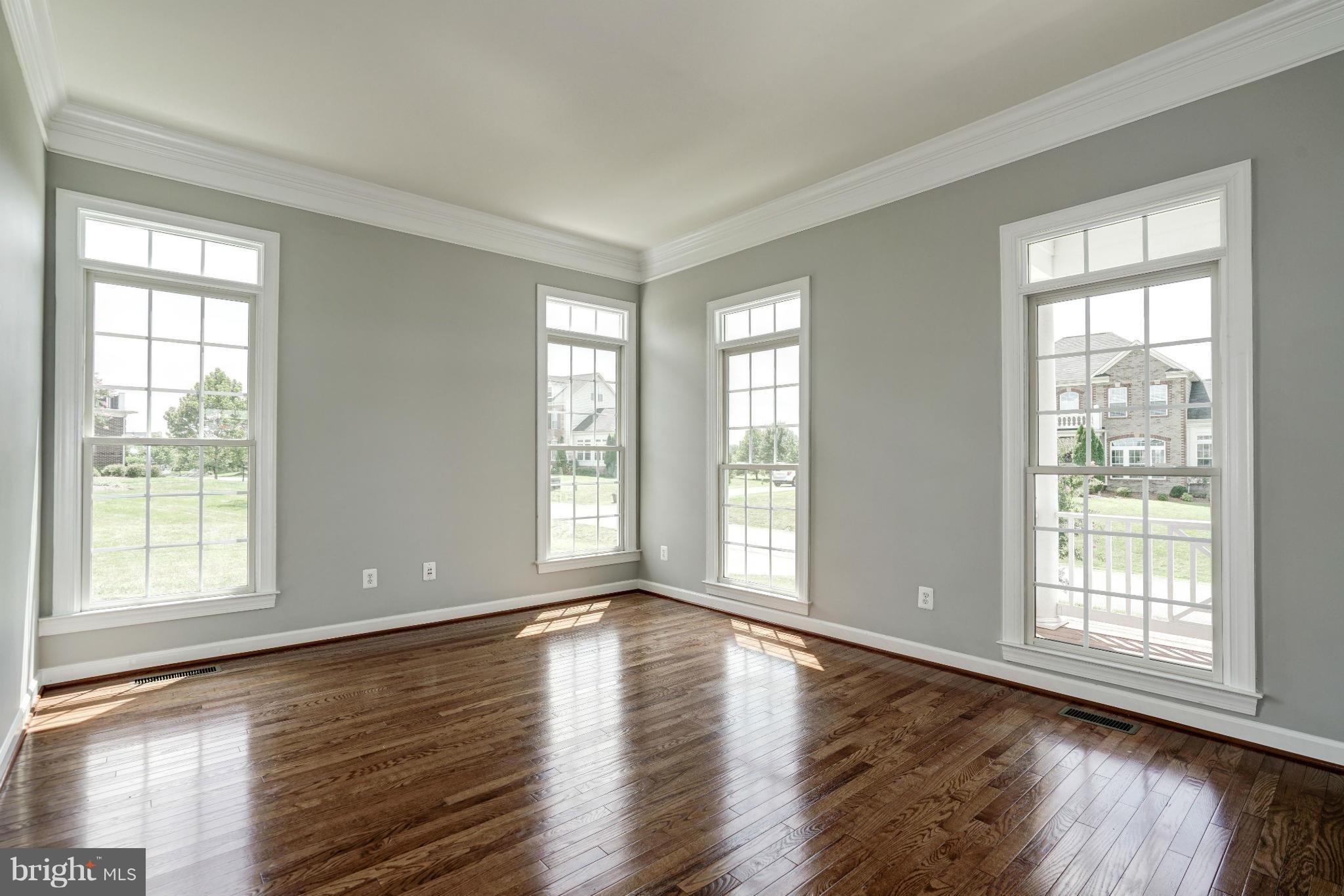 19574 Rothbury Lane Leesburg, VA 20175 - Photo 9 of 30 Living Room