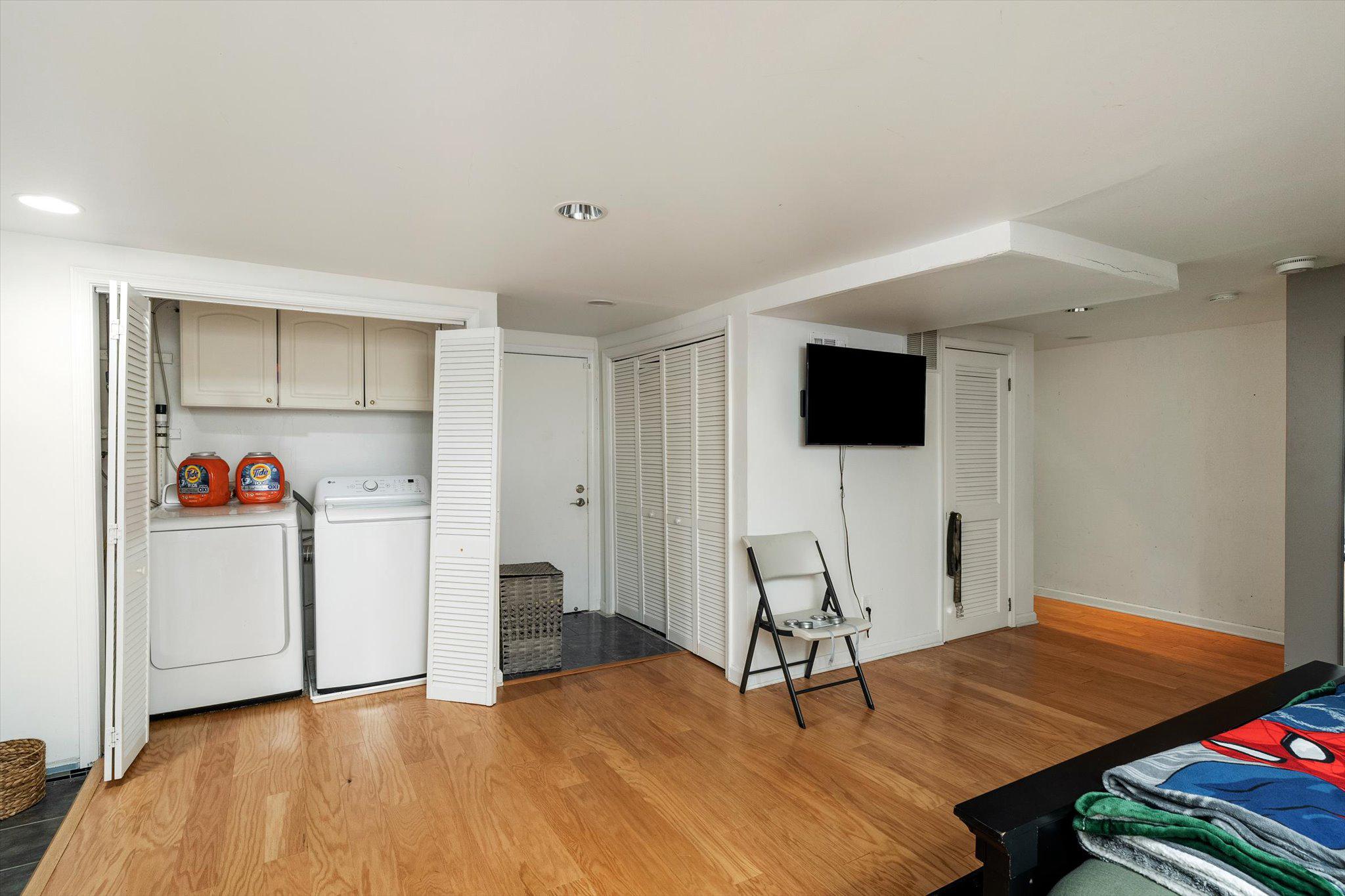 22 Exeter Court Princeton, NJ 08540 - Photo 25 of 31 Laundry/ Finished Basement