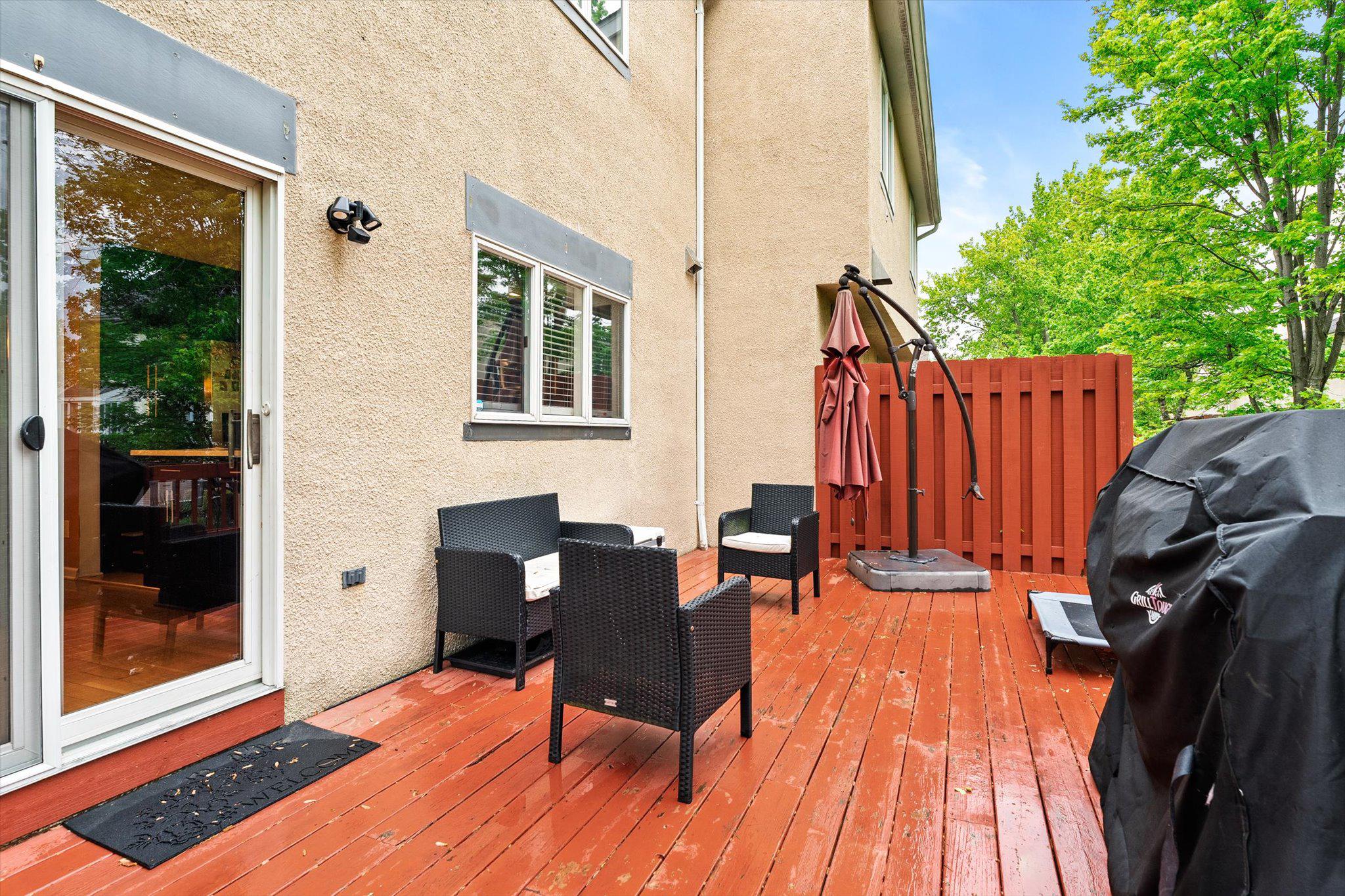 22 Exeter Court Princeton, NJ 08540 - Photo 28 of 31 Oversized Deck