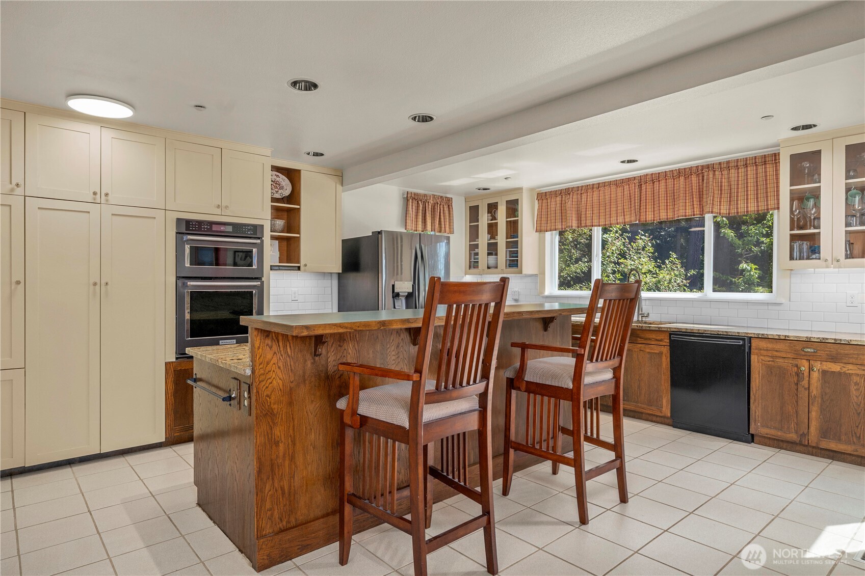 10507 48th Street East Edgewood, WA 98372 - Photo 13 of 40