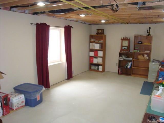 45667 Rathmore Drive Macomb, MI 48044 - Photo 15 of 21 pic14.jpg