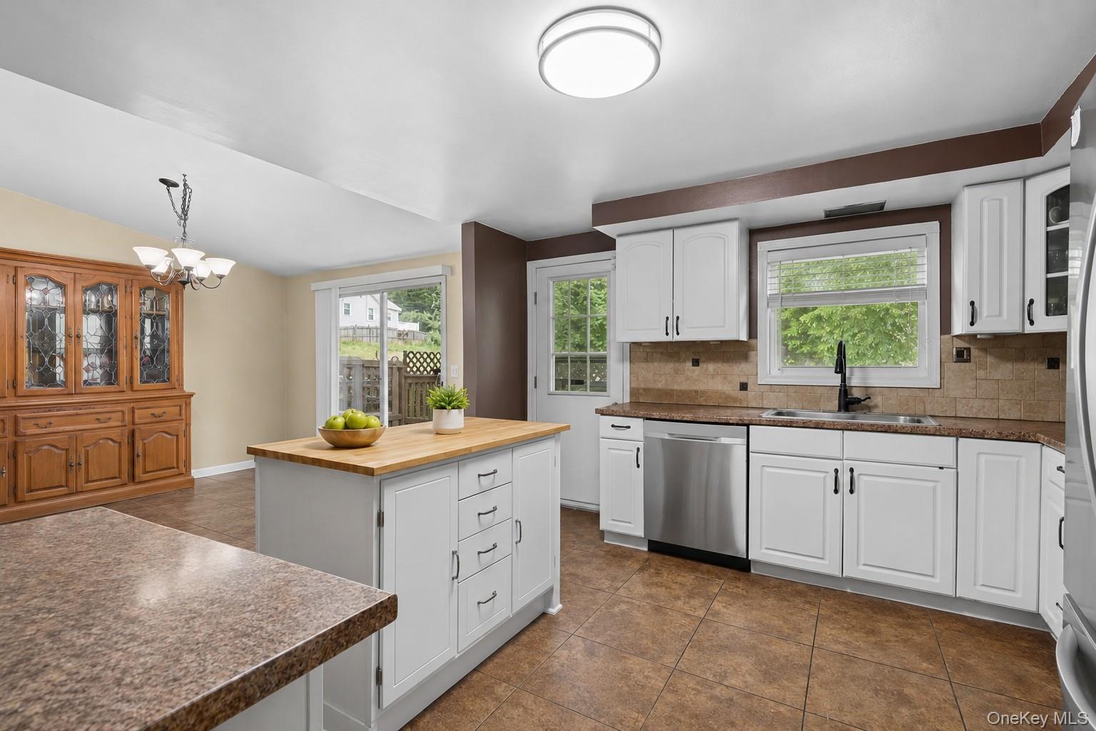 11 Brayton Road Carmel, NY 10512 - Photo 7 of 21 Kitchen 2nd View / Door out to Deck