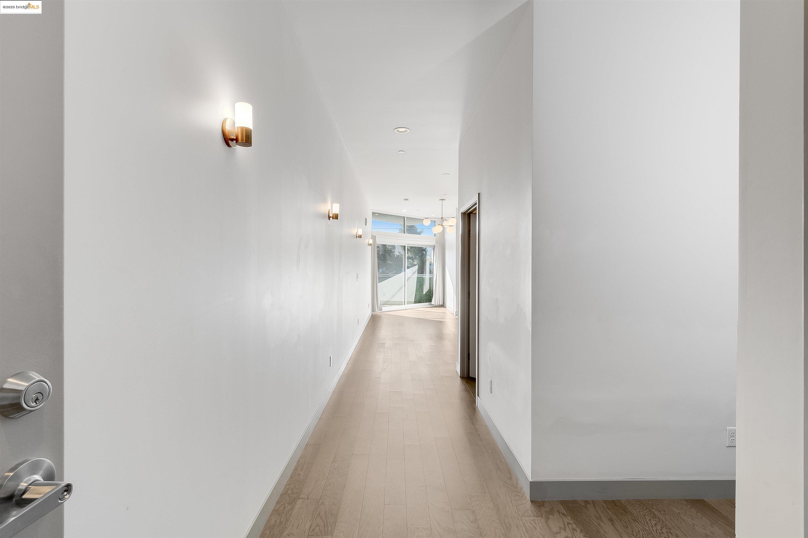 410 Webster Street, Unit 1 Oakland, CA 94607 - Photo 15 of 59