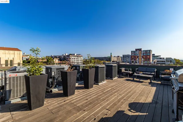 $415,000 | 410 Webster Street, Unit 1, Oakland, CA 94607