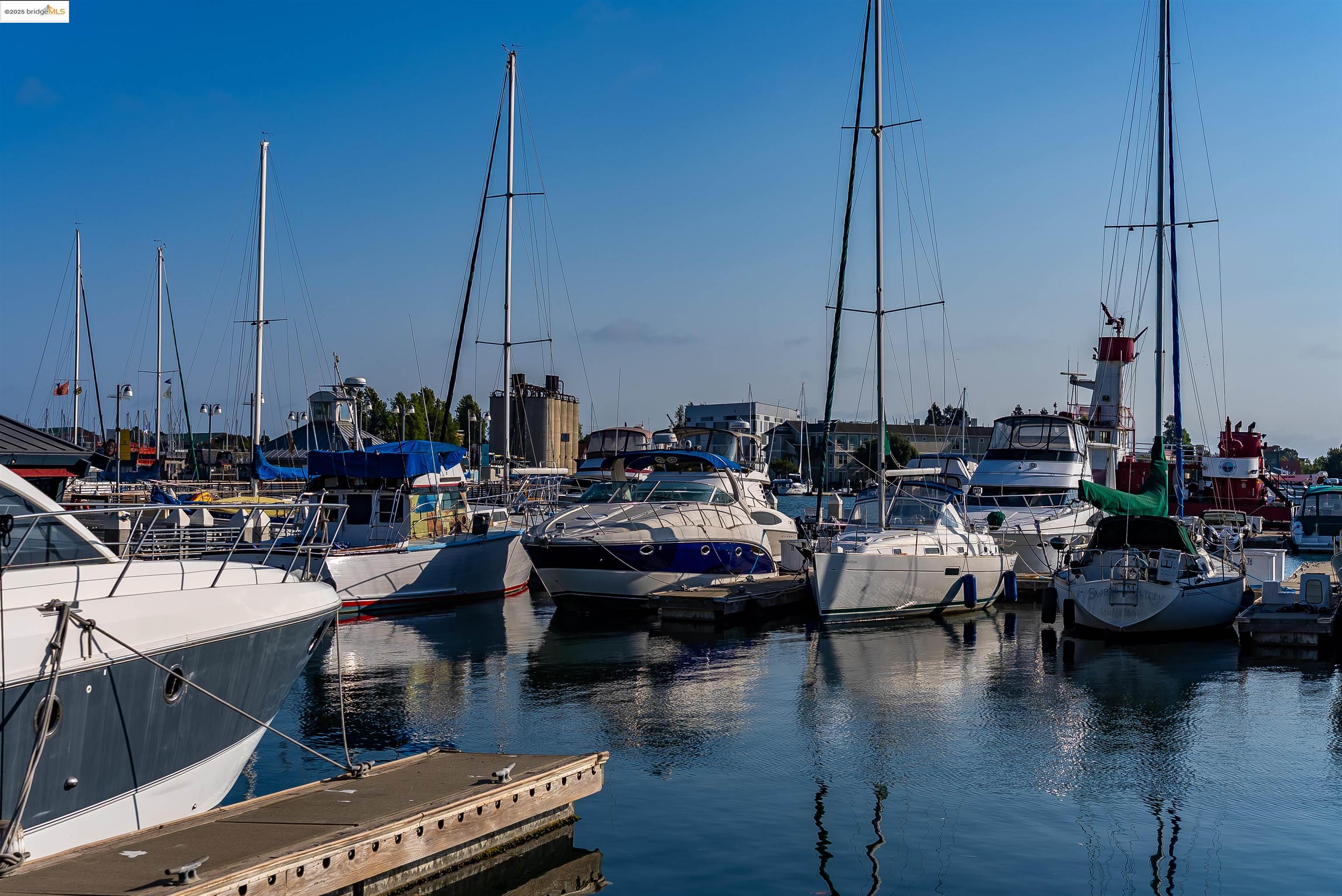 410 Webster Street, Unit 1 Oakland, CA 94607 - Photo 44 of 59