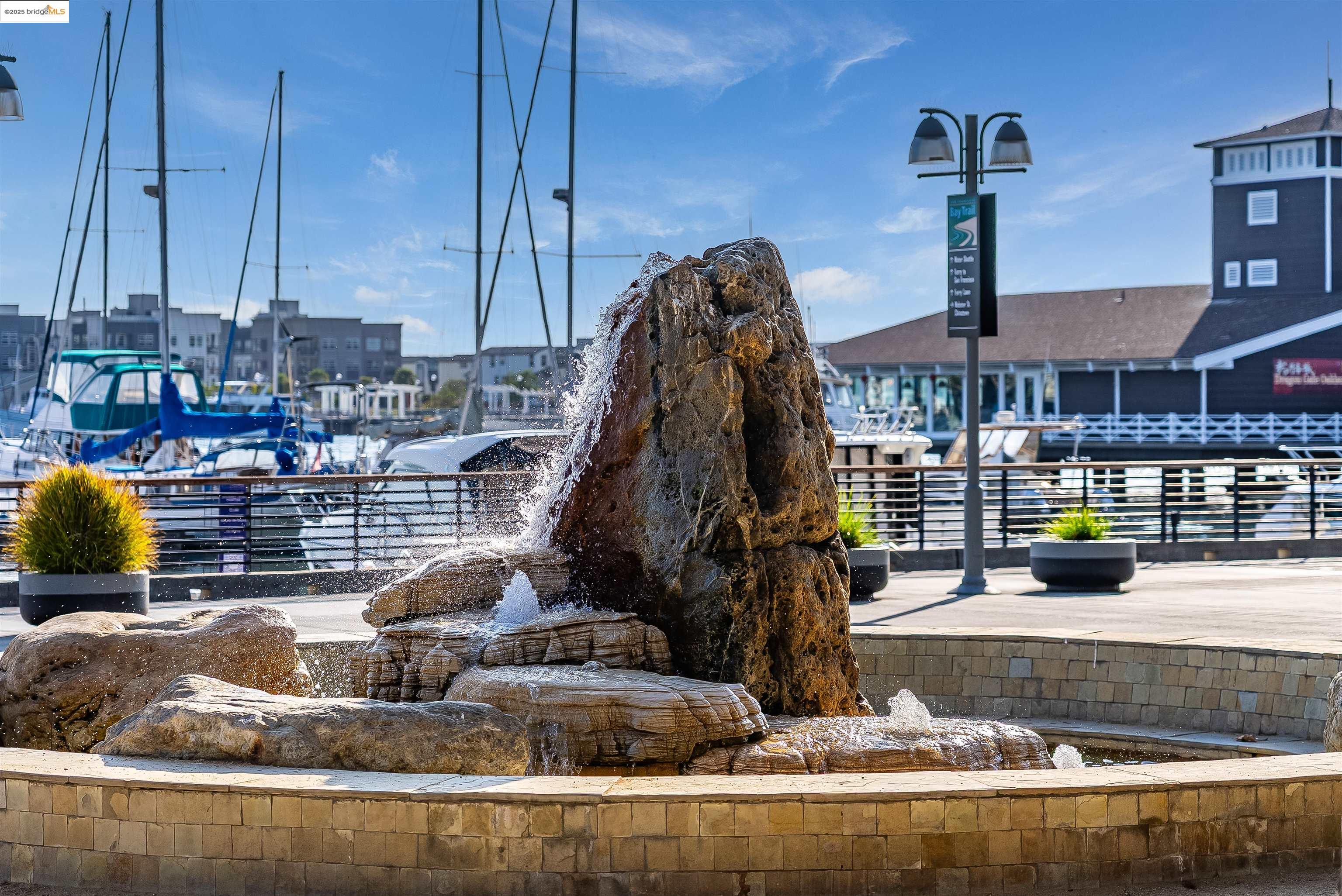 410 Webster Street, Unit 1 Oakland, CA 94607 - Photo 46 of 59