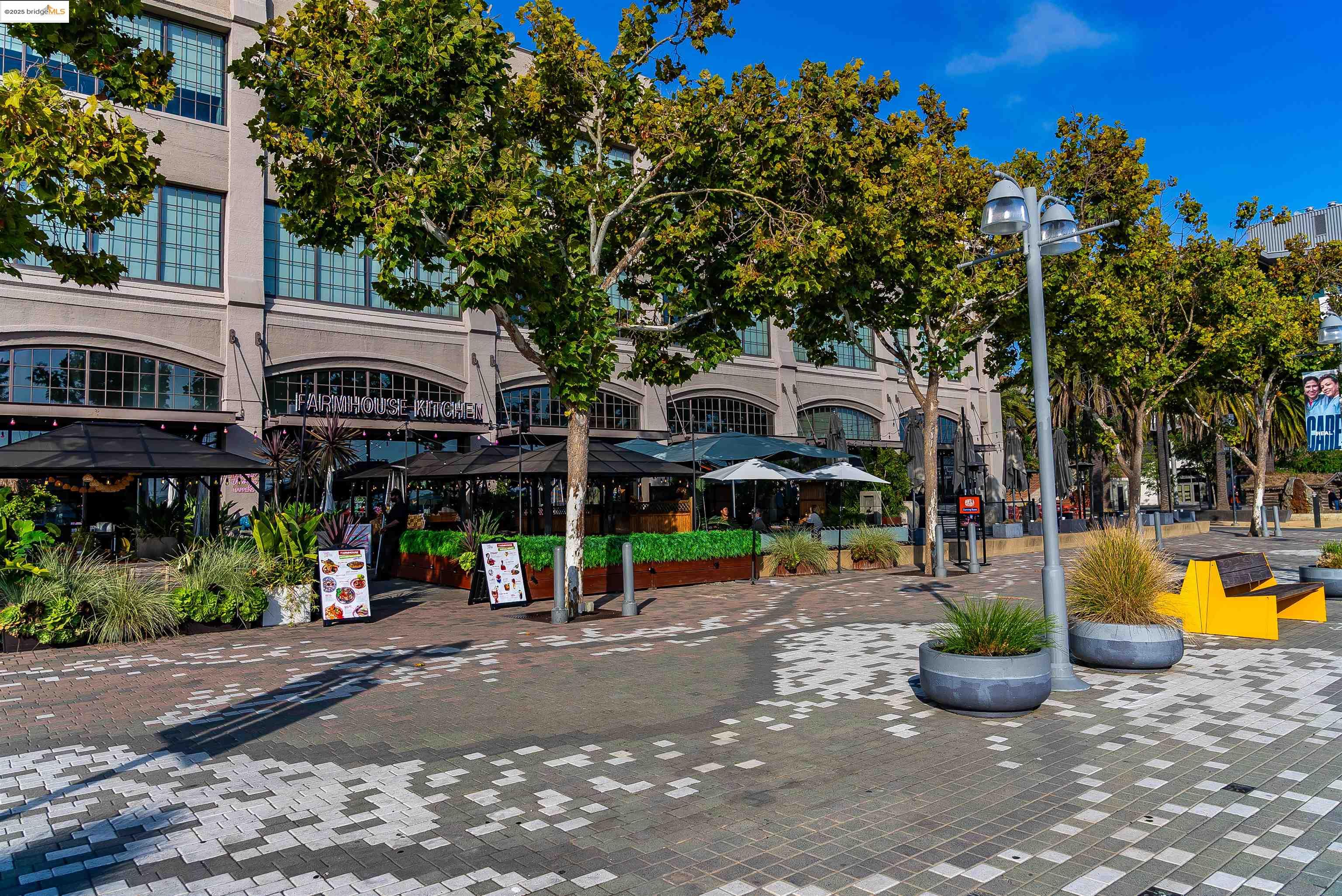 410 Webster Street, Unit 1 Oakland, CA 94607 - Photo 53 of 59