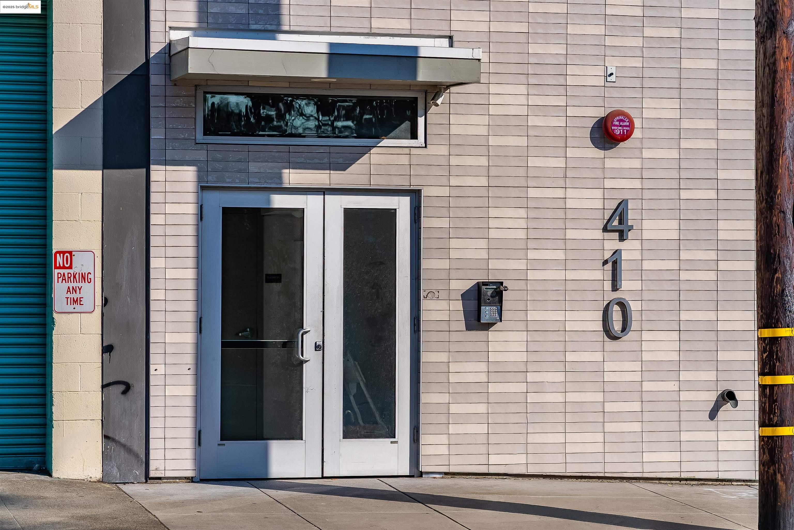 410 Webster Street, Unit 1 Oakland, CA 94607 - Photo 7 of 59