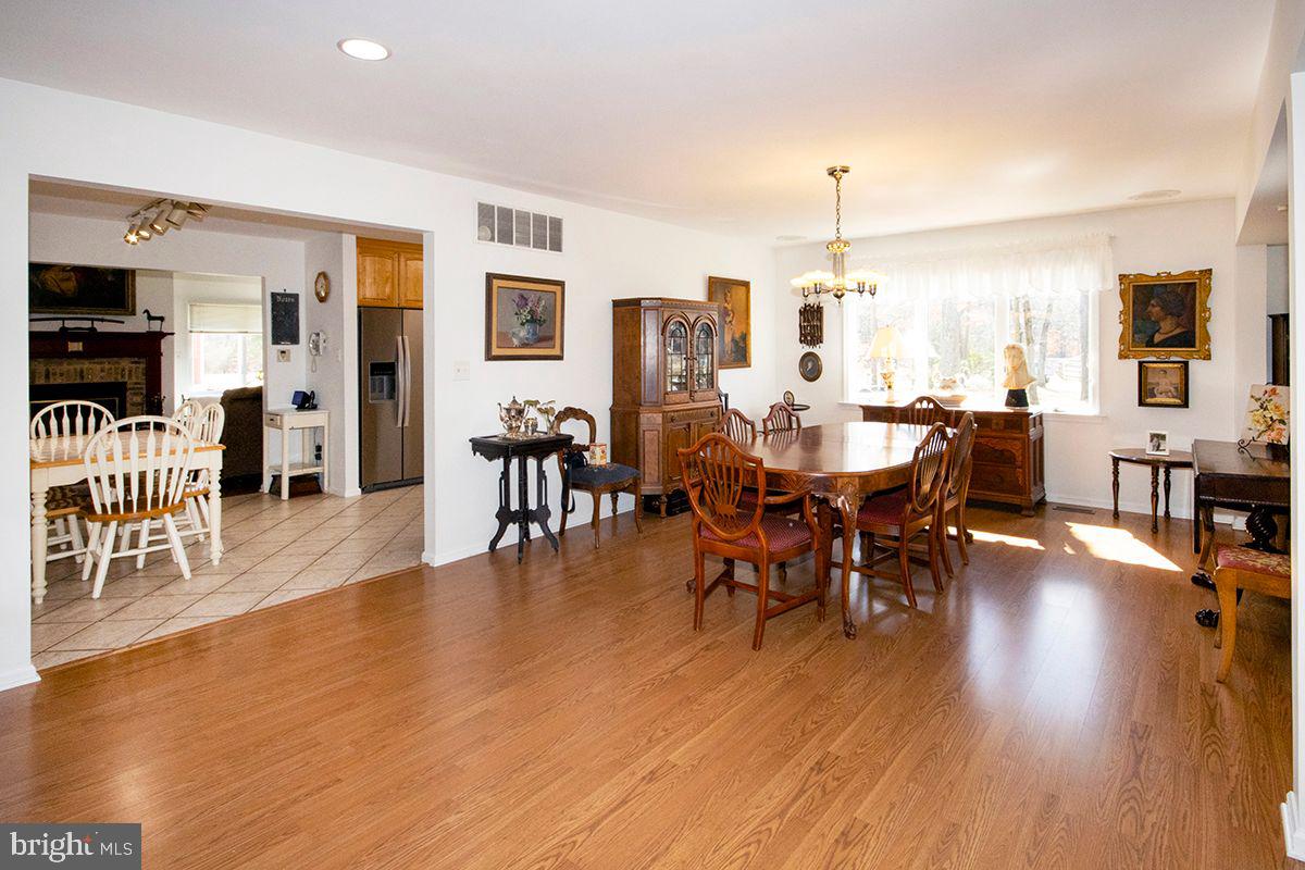 232 Erial Road Sicklerville, NJ 08081 - Photo 10 of 97 Dining Room: Laminate Flooring, Very Spacious