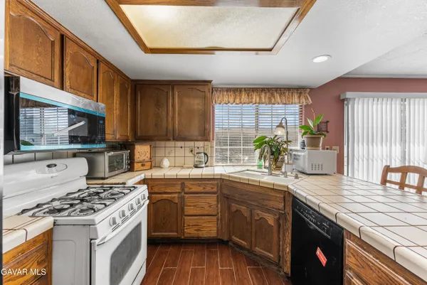 $549,900 | 40508 154th Street East, Lancaster, CA 93535