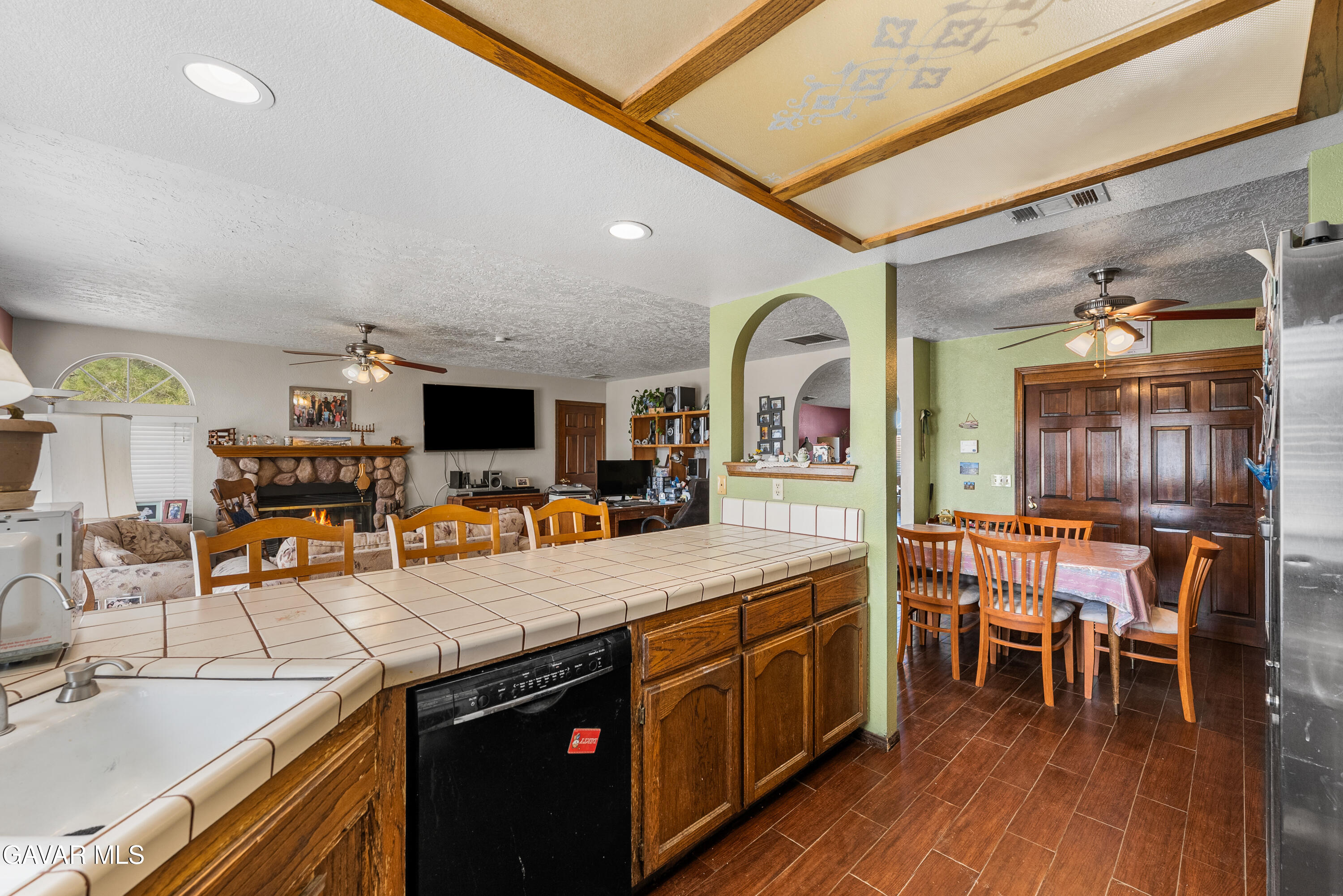 40508 154th Street East Lancaster, CA 93535 - Photo 10 of 20 a kitchen with stainless steel appliances granite countertop a sink and cabinets