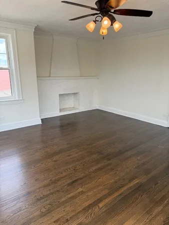 $2,400 | 6509 North Artesian Avenue, Unit 3, Chicago, IL 60645