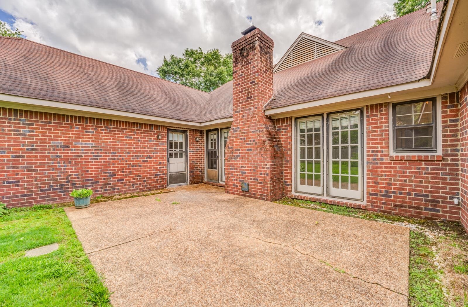 8198 Walnut Creek Road Memphis, TN 38018 - Photo 30 of 32