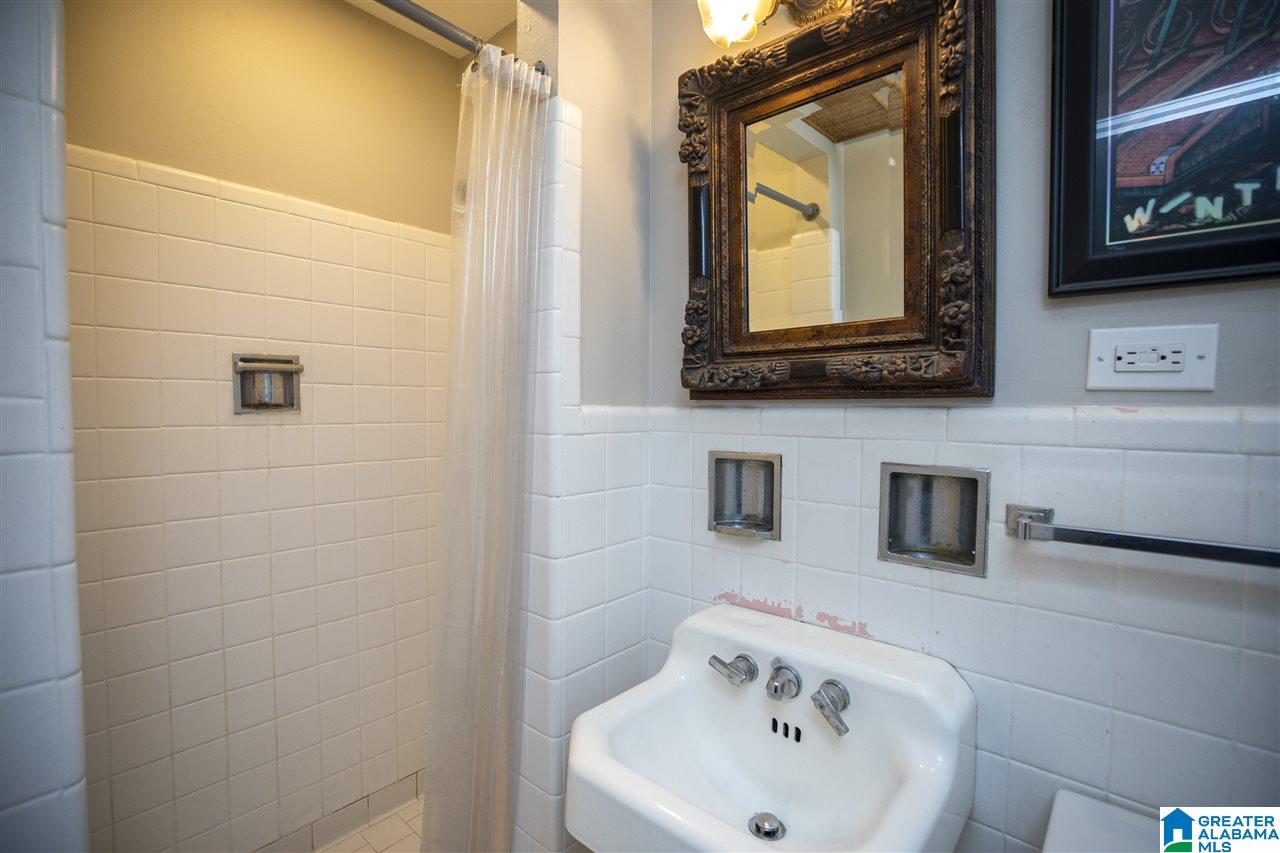 1301 Larry Lane Birmingham, AL 35213 - Photo 22 of 23