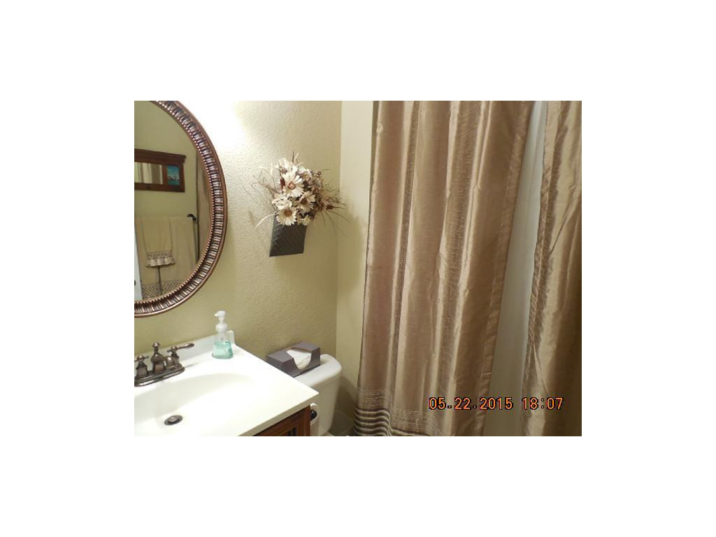 2040 Warrensburg Road Greeneville, TN 37743 - Photo 11 of 14 Bath