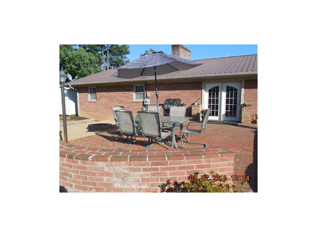 2040 Warrensburg Road Greeneville, TN 37743 - Photo 13 of 14 Rear view