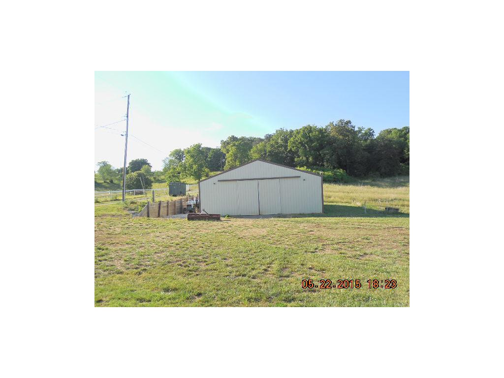 2040 Warrensburg Road Greeneville, TN 37743 - Photo 14 of 14 Detached garage