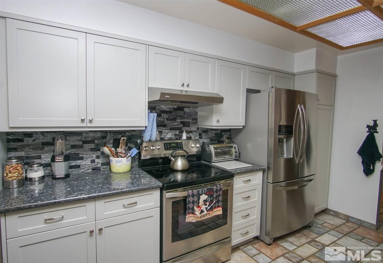 10170 Firethorn Circle Reno, NV 89523 - Photo 4 of 24 Photo 4
