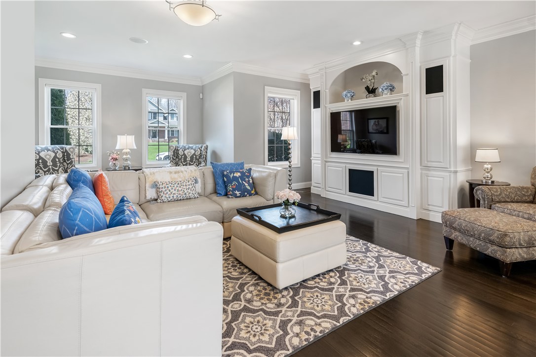 160 Fox Ridge Drive Cranston, RI 02921 - Photo 12 of 31