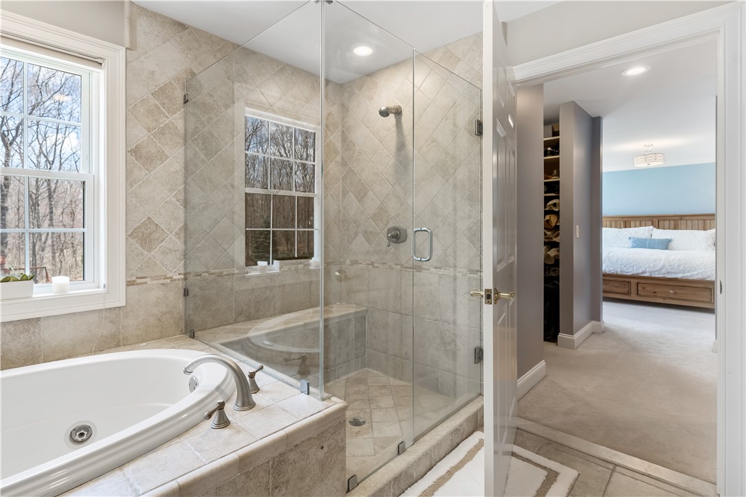 160 Fox Ridge Drive Cranston, RI 02921 - Photo 23 of 31