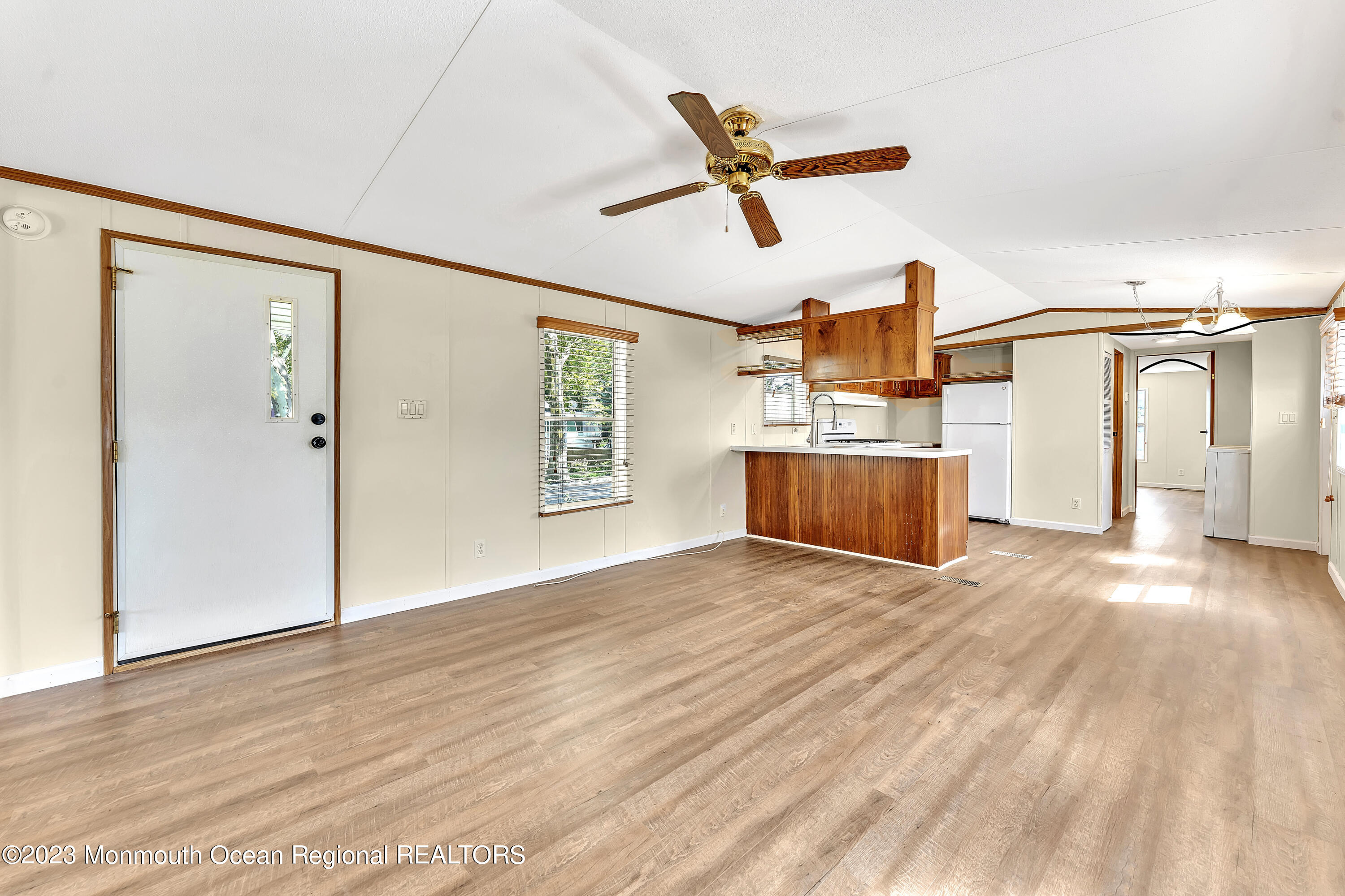 82 Ruth Street Hazlet, NJ 07730 - Photo 4 of 16 003_aligned-dsc00146-aligned-dsc00150