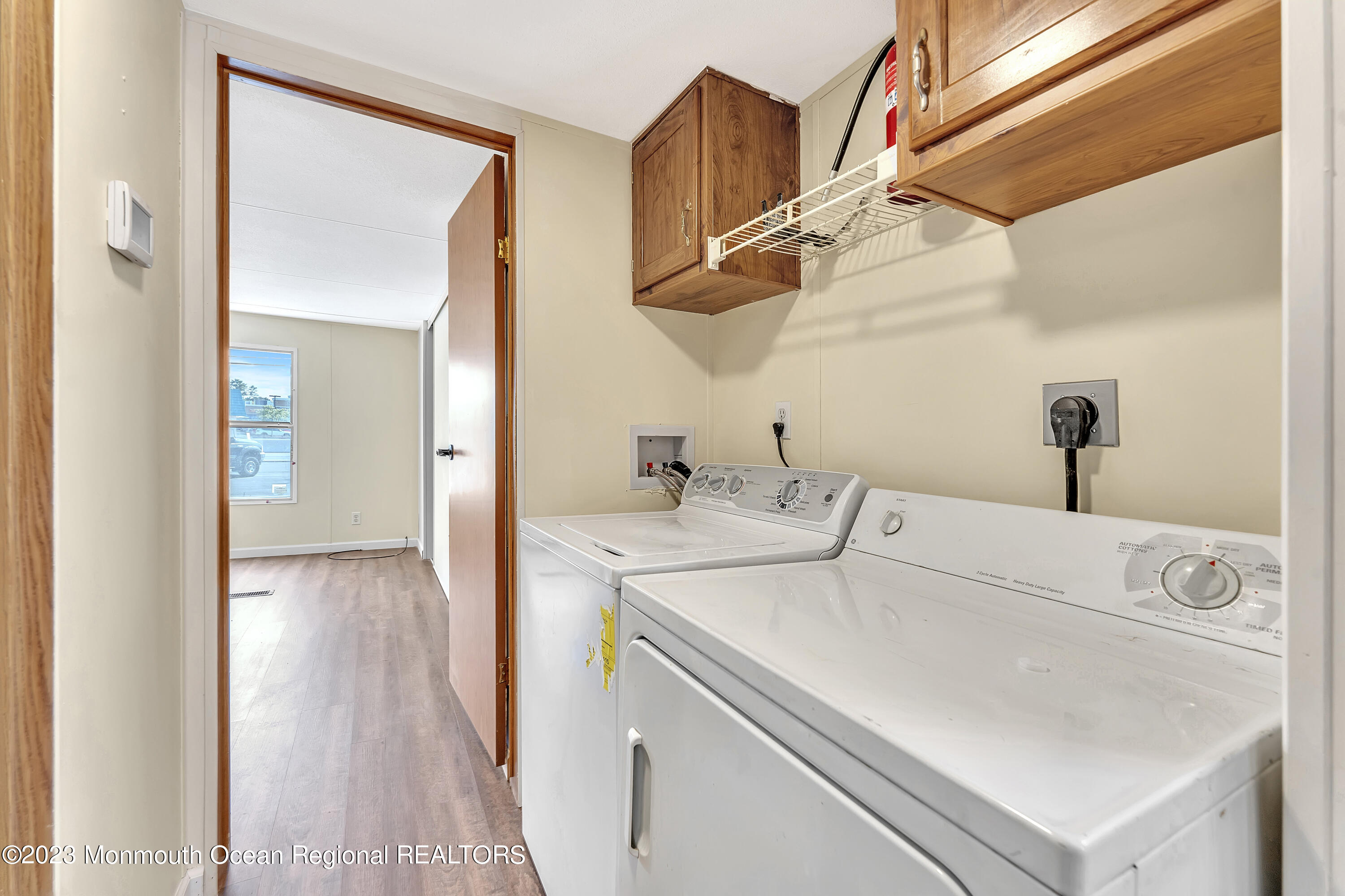 82 Ruth Street Hazlet, NJ 07730 - Photo 8 of 16 010_aligned-dsc00166-aligned-dsc00170