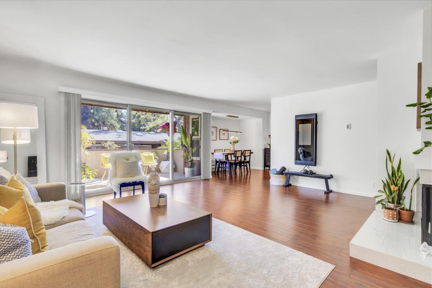 500 West Middlefield Road, Unit 151 Mountain View, CA 94043 - Photo 3 of 45 Gallery Image 3