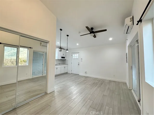 $1,950 | 19119 1/2 Delight Street, Canyon Country, CA 91351