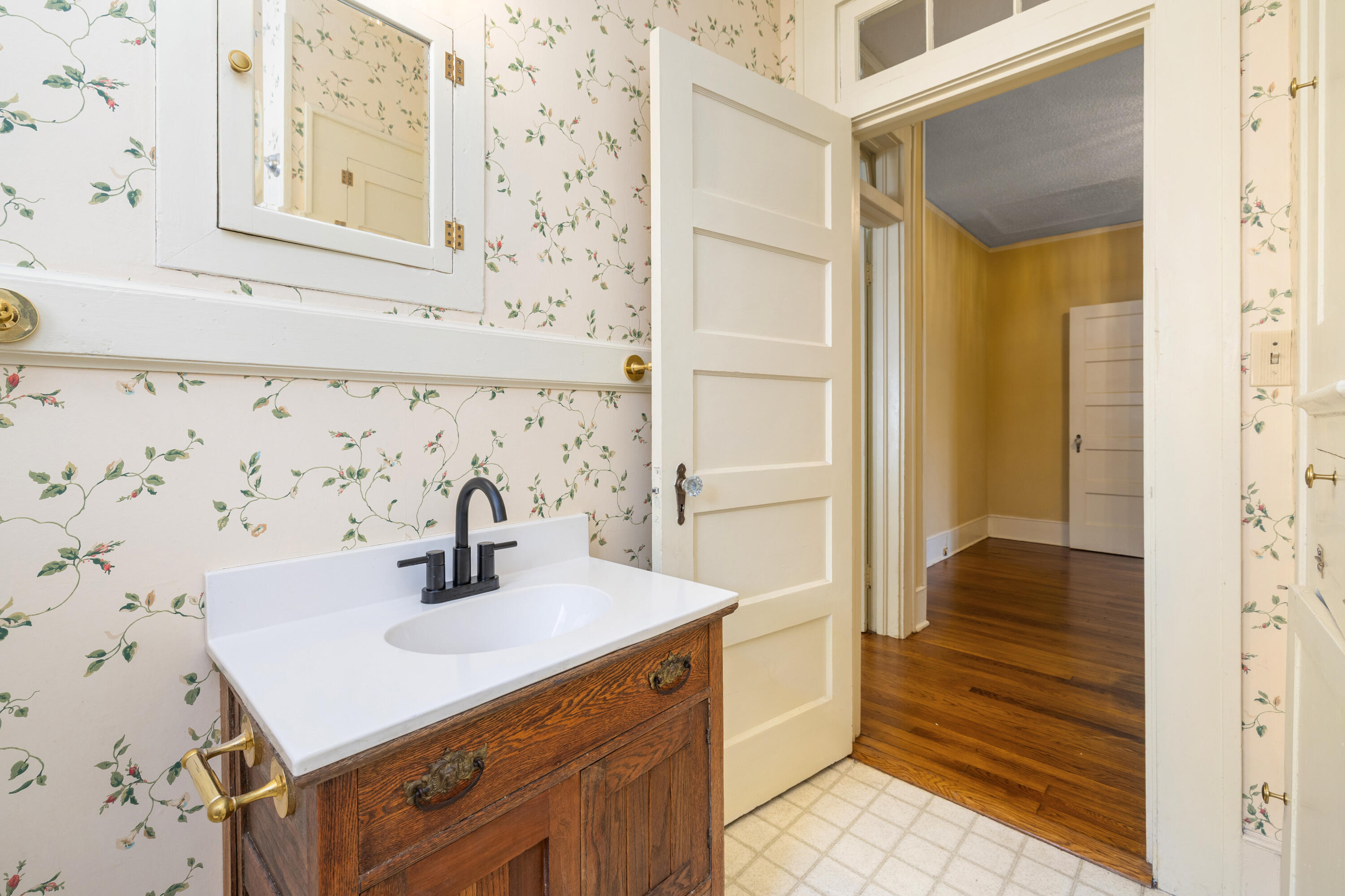 307 West Calhoun Street Sumter, SC 29150 - Photo 20 of 31 34