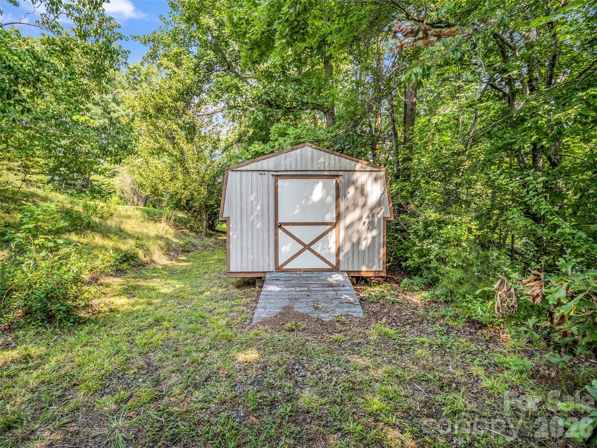 238 Howell Road Lake Lure, NC 28746 - Photo 25 of 34