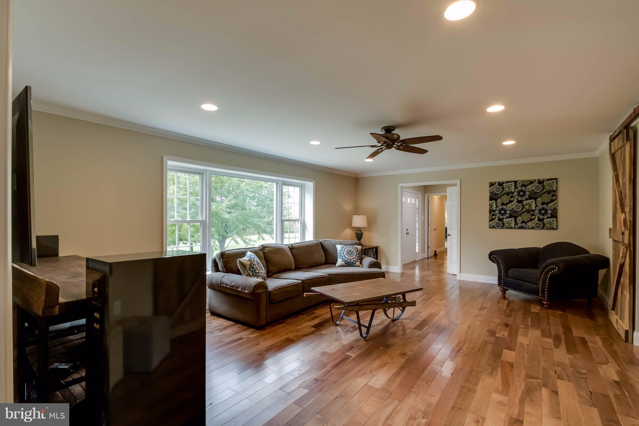 17310 Dry Mill Road Leesburg, VA 20175 - Photo 2 of 30 Family Room