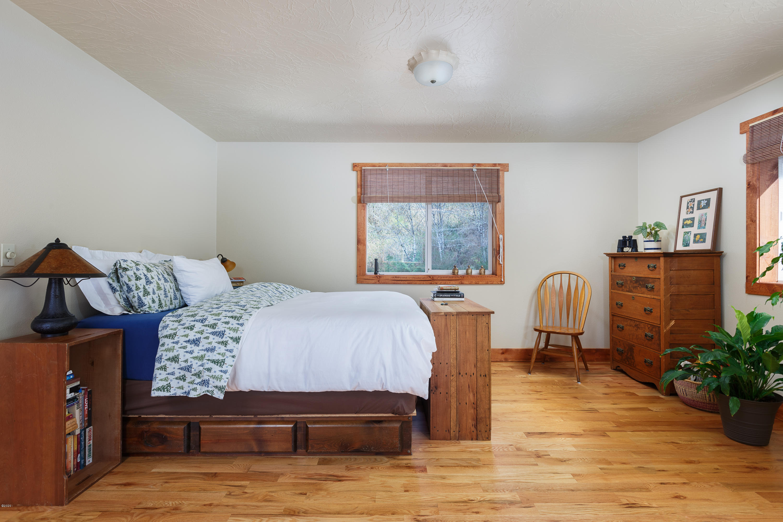 1266 North Yachats River Road Yachats, OR 97498 - Photo 18 of 79 Suite