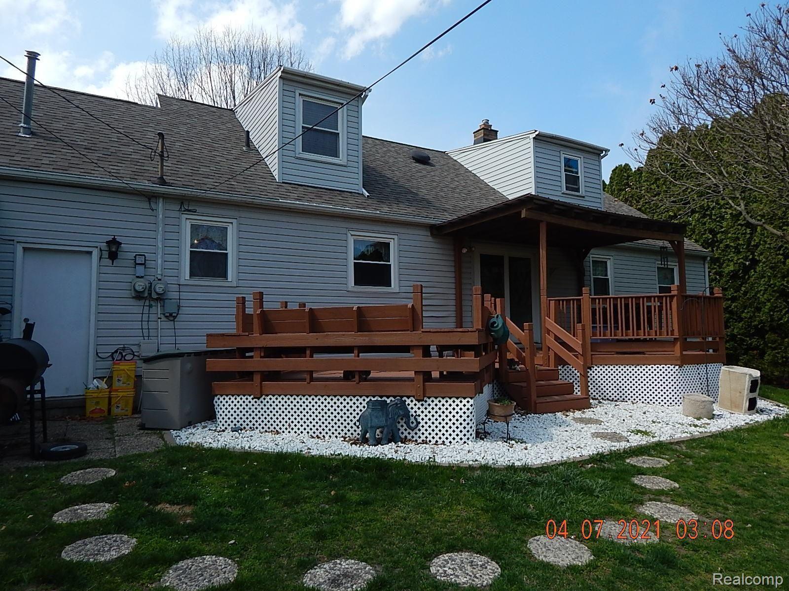 3090 Gruber Road Monroe, MI 48162 - Photo 12 of 61 DSCN4735 - Copy.JPG