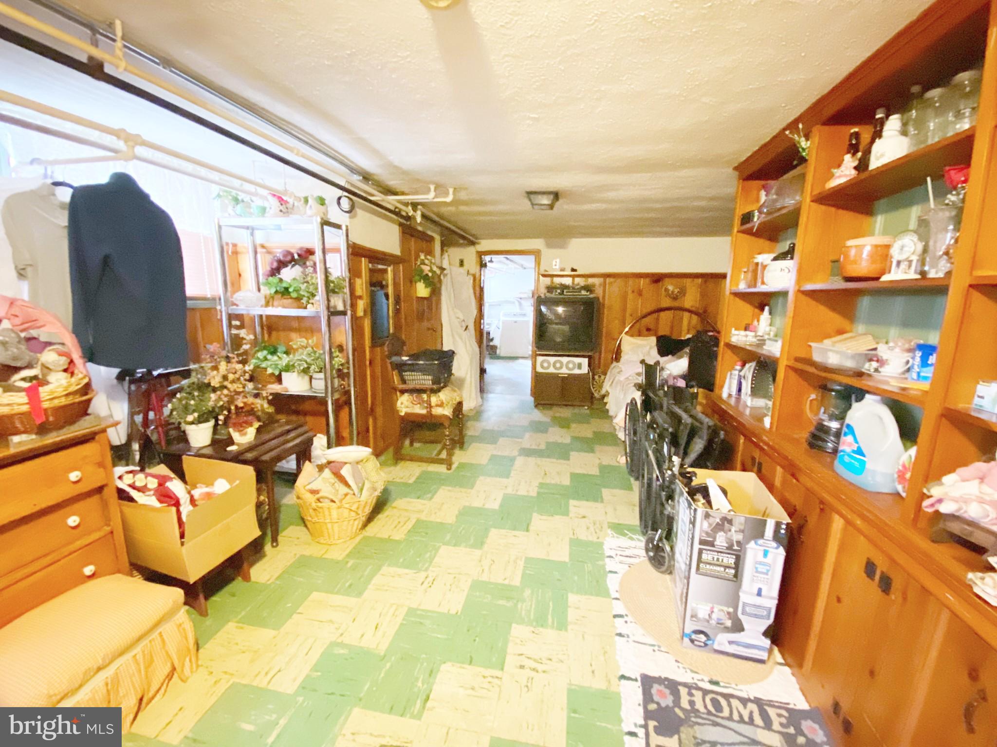 3515 Ailsa Avenue Baltimore, MD 21214 - Photo 23 of 36 FAMILY ROOM