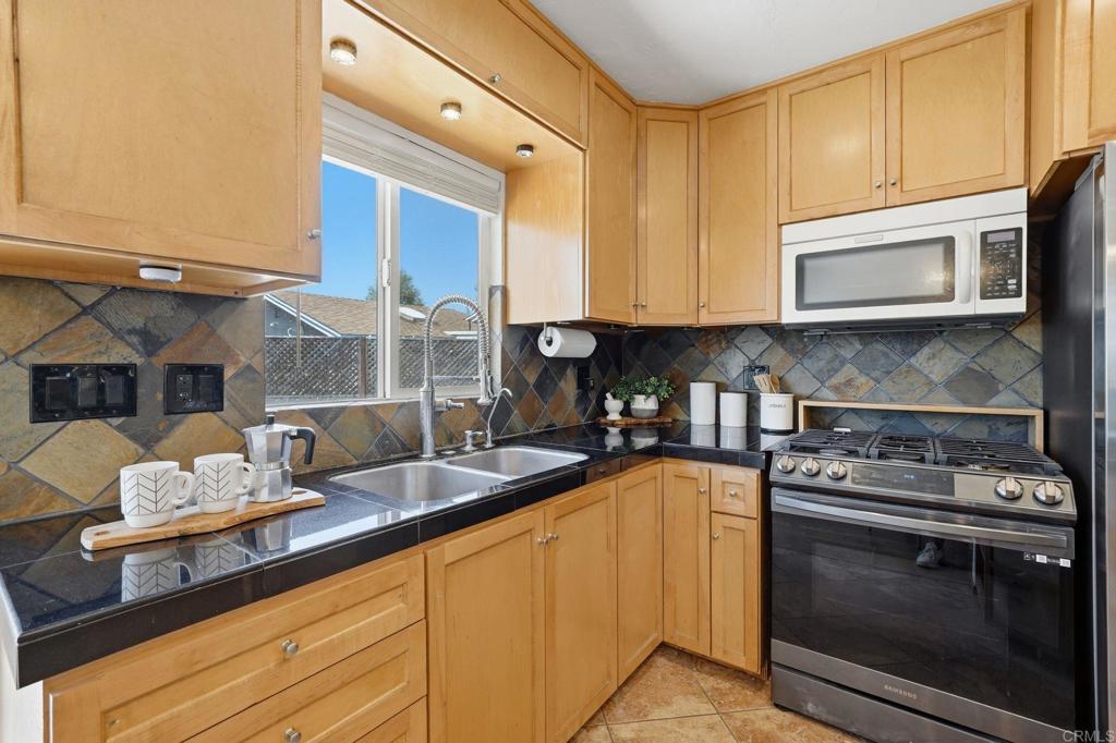 7022 Jeanne Road Lemon Grove, CA 91945 - Photo 16 of 41