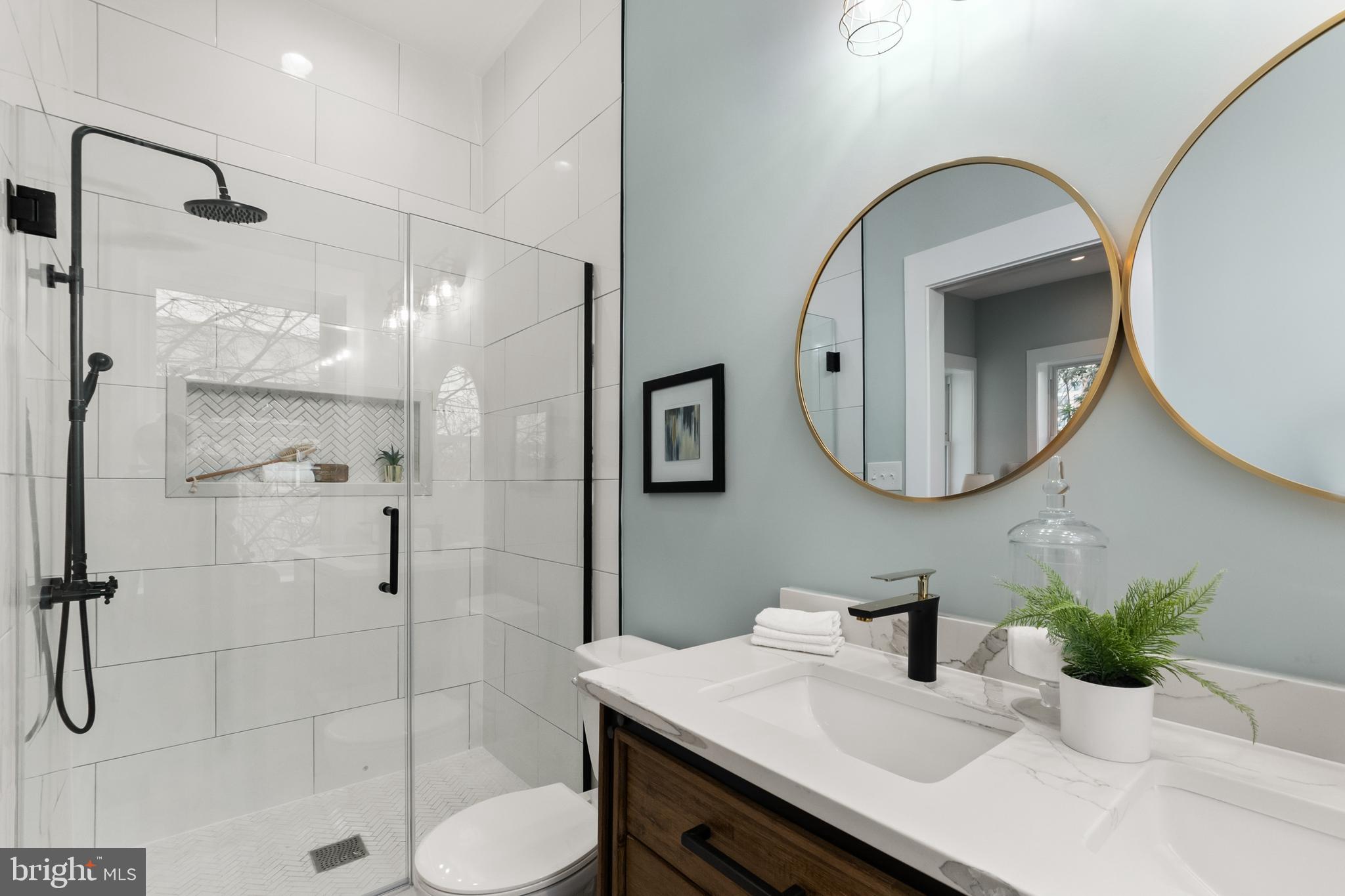 900 10th Street Northeast Washington, DC 20002 - Photo 16 of 36 Primary Bathroom